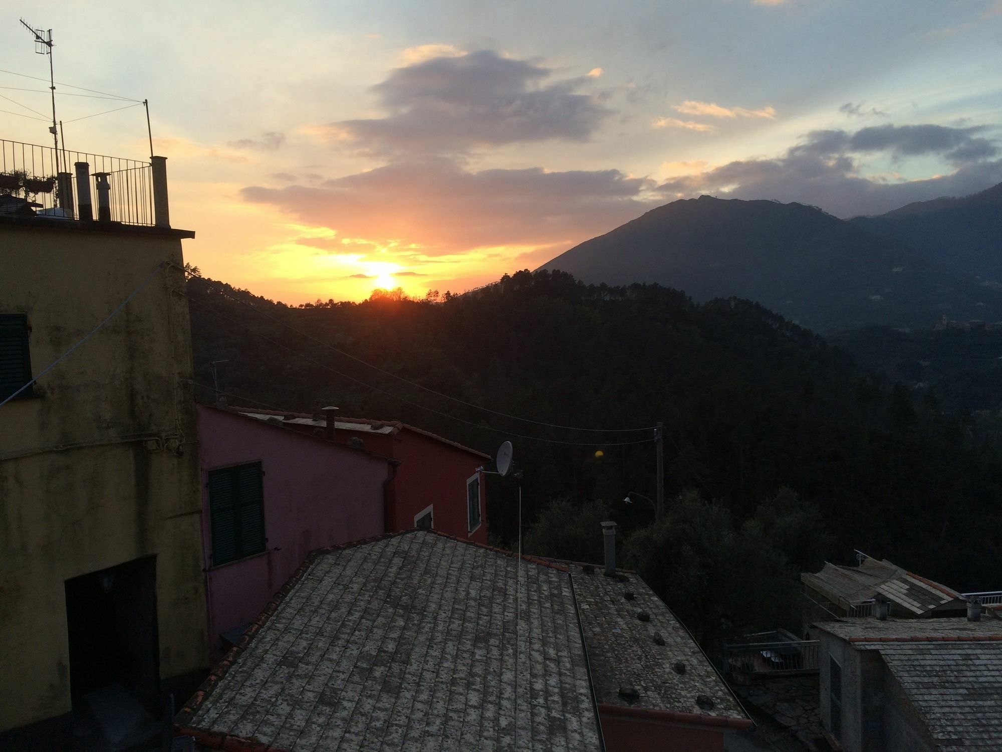 La Dimora Nel Borgo Bed & Breakfast Levanto Exterior photo